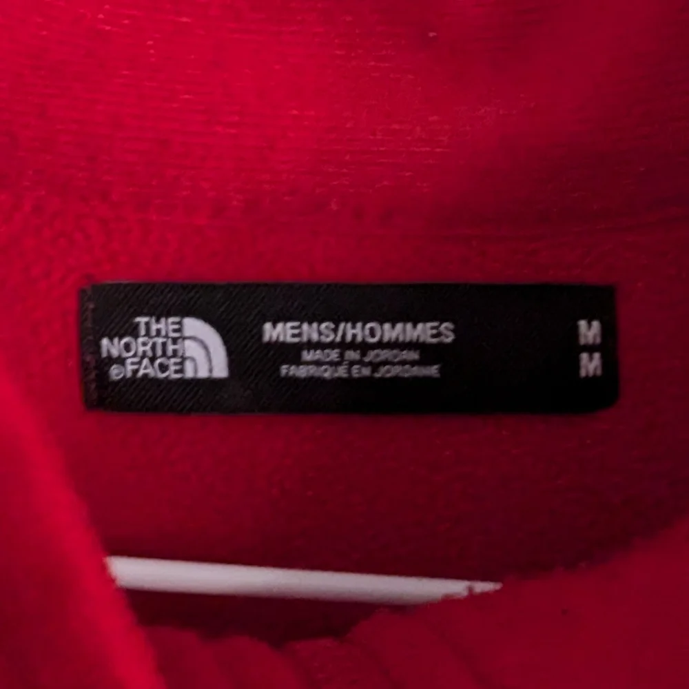 The North Face Mens Medium Mid-weight Smooth-faced Fleece 1/4Zip Pullover Red 44